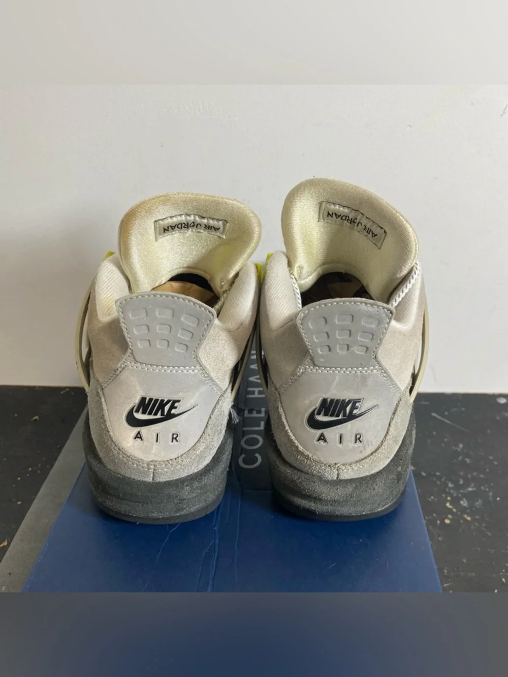 Size 6Y - Jordan 4 SE 95 Neon - Picture 8 of 9